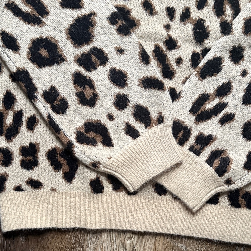 Altar’d State Leopard Print Sweater, Women’s size Small, Brand New! - Picture 4 of 4
